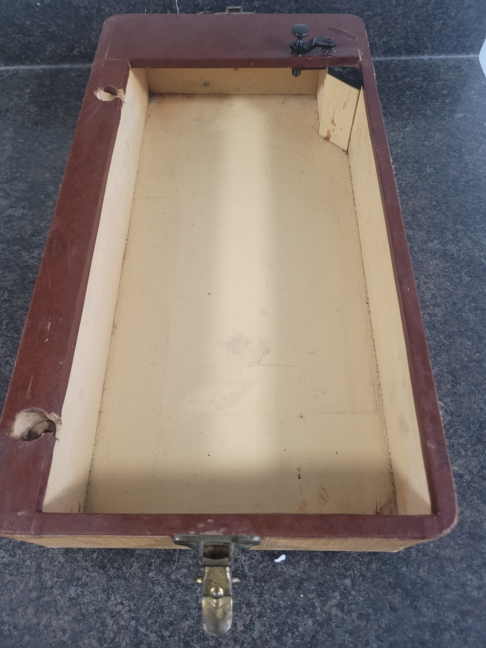 Vintage Two-Tone Singer Sewing Machine 99 99K Portable Carrying Case - Picture 12 of 14